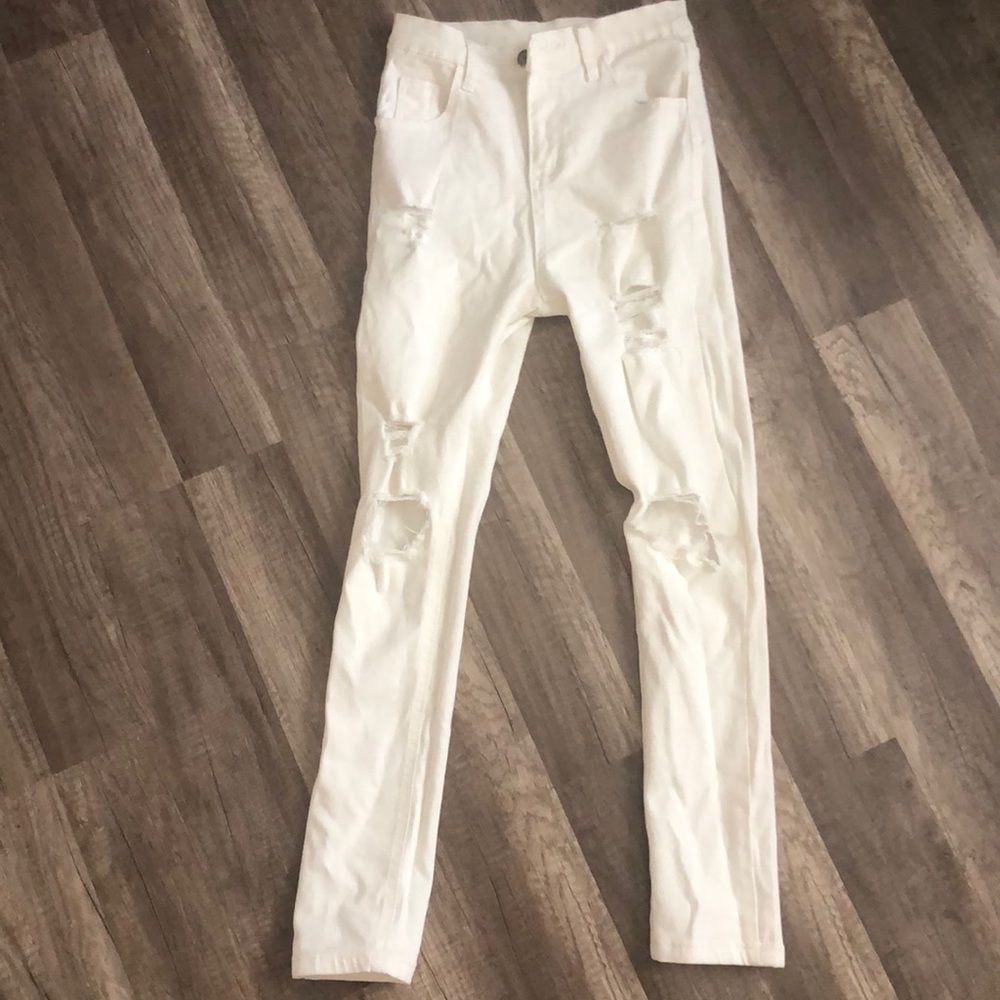 White ripped skinny jeans